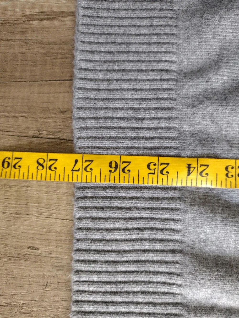 J.Crew Factory Crewneck Skweater in Supersoft Lambswool Blend Size L Style AA027